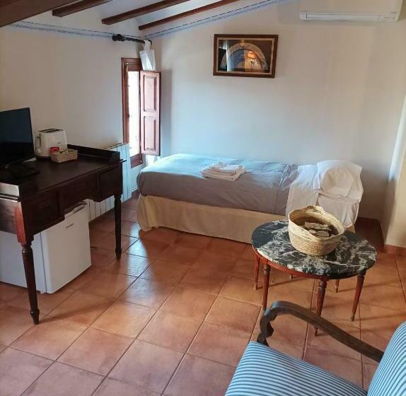 La Pension De Doña Anita