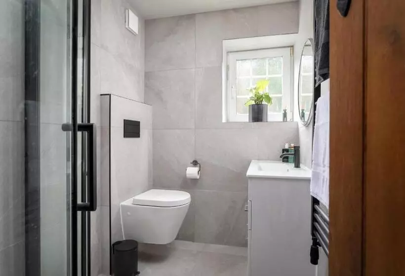 Mulberry, A Luxury Two Bed Cottage In Painswick