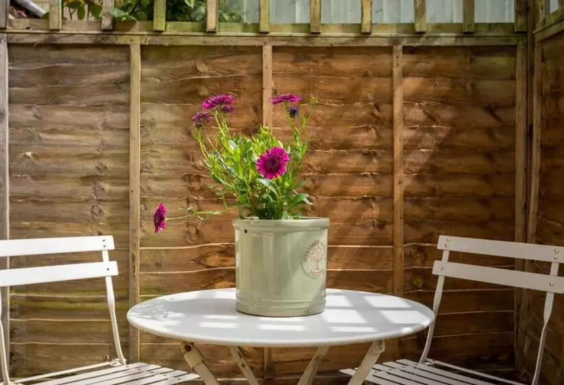 Mulberry, A Luxury Two Bed Cottage In Painswick