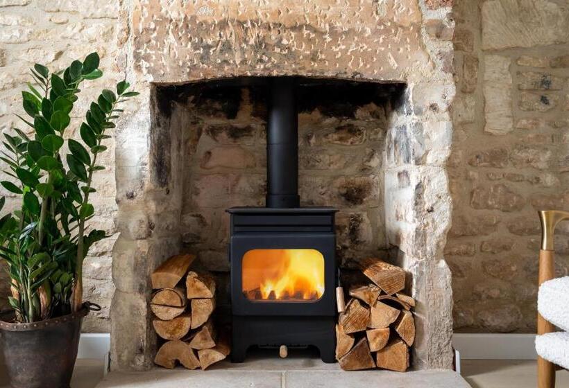 Mulberry, A Luxury Two Bed Cottage In Painswick