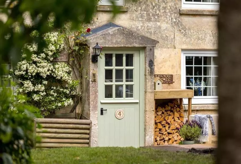 Mulberry, A Luxury Two Bed Cottage In Painswick