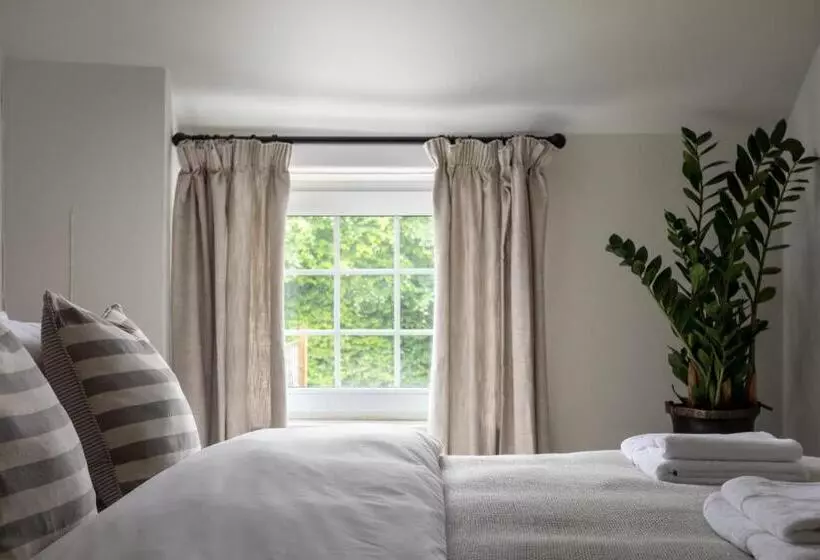 Mulberry, A Luxury Two Bed Cottage In Painswick