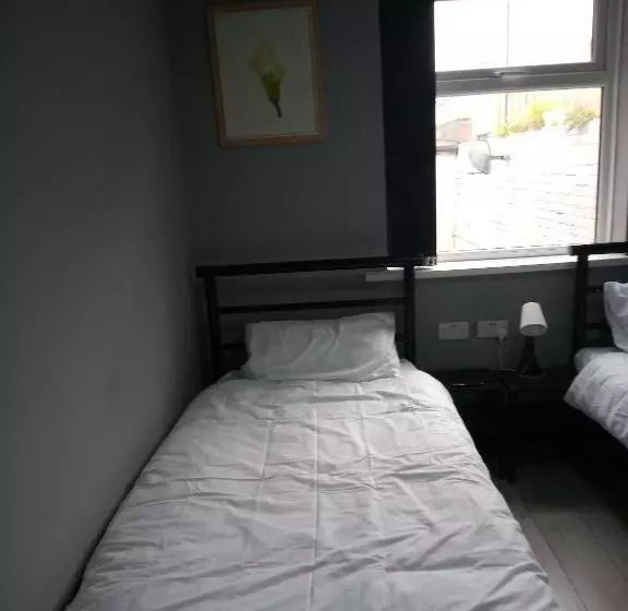 Nuns Moor Fully Equipped Kitchen Free Parking Netflix
