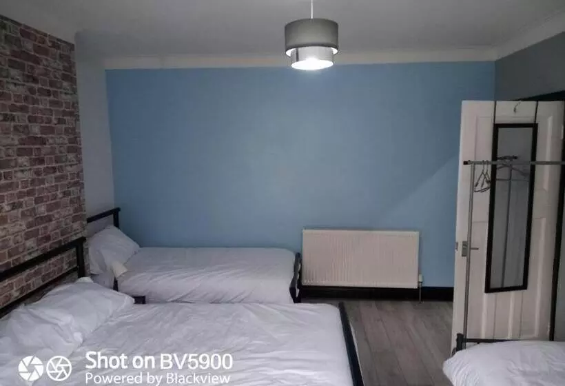 Nuns Moor Fully Equipped Kitchen Free Parking Netflix
