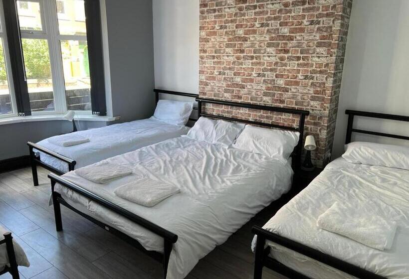 Nuns Moor Fully Equipped Kitchen Free Parking Netflix