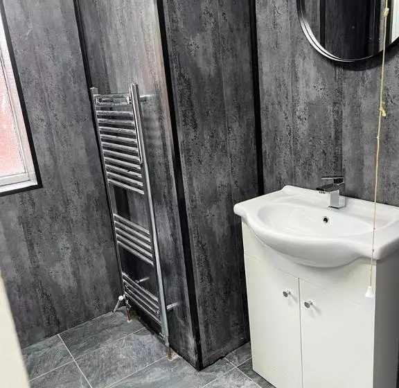 Nuns Moor Fully Equipped Kitchen Free Parking Netflix