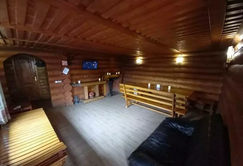 پانسیون у вуйка