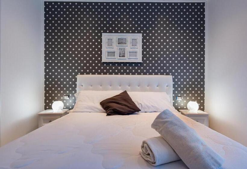 بنسيون Ora Blu Guest House