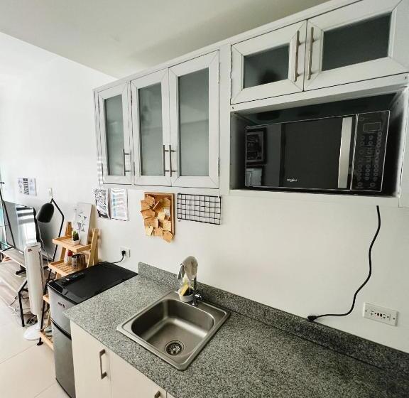 Tagaytay Staycation 1br W/ Balcony At Smdc Cool Suites