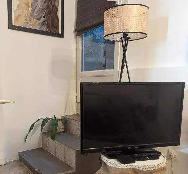 ベッドアンドブレックファースト La Suite Angoulême