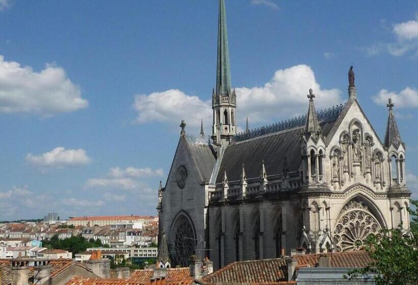 مبيت وإفطار La Suite Angoulême