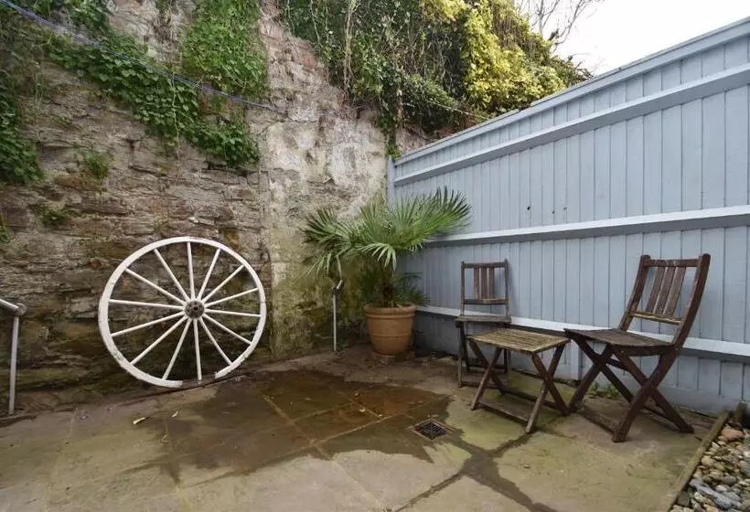 Honey Cottage