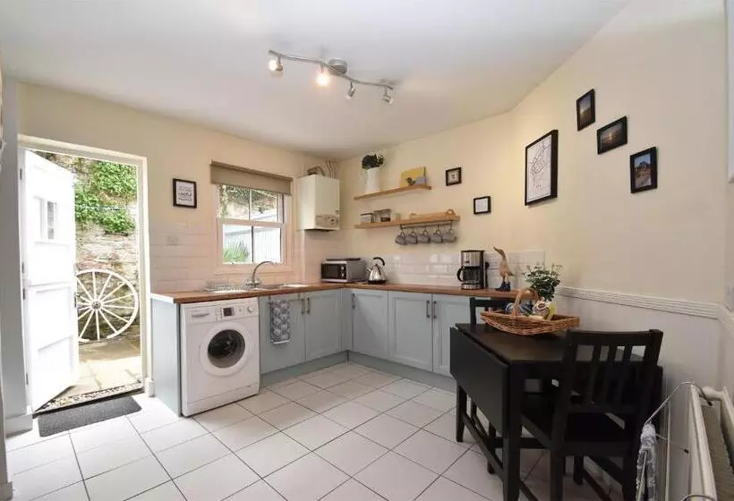 Honey Cottage