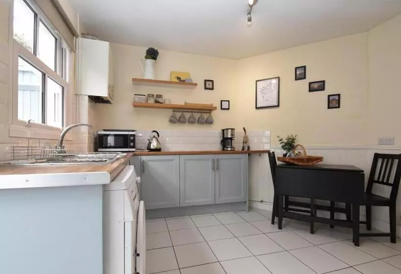 Honey Cottage