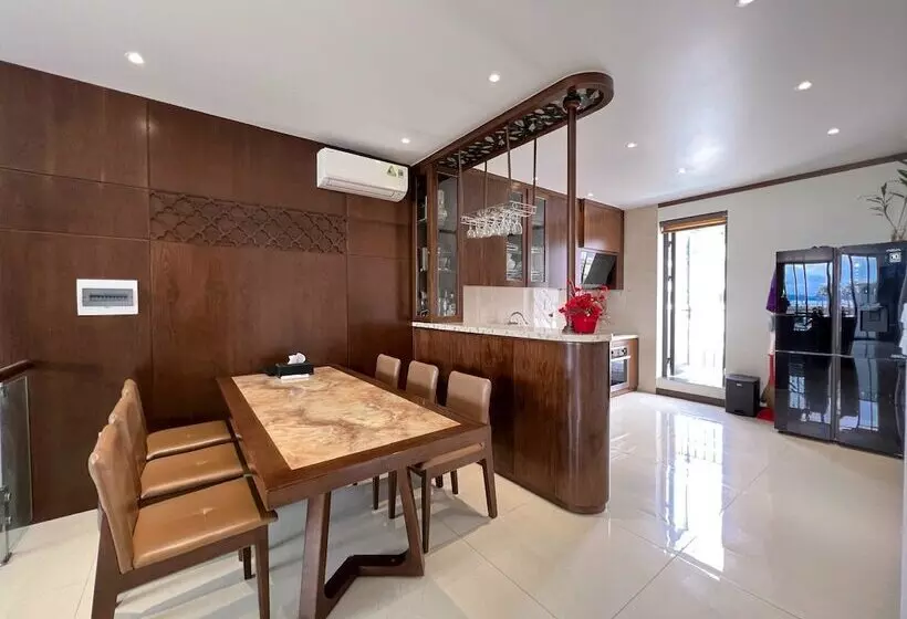 Elysinam Boutique Hotel Ha Long