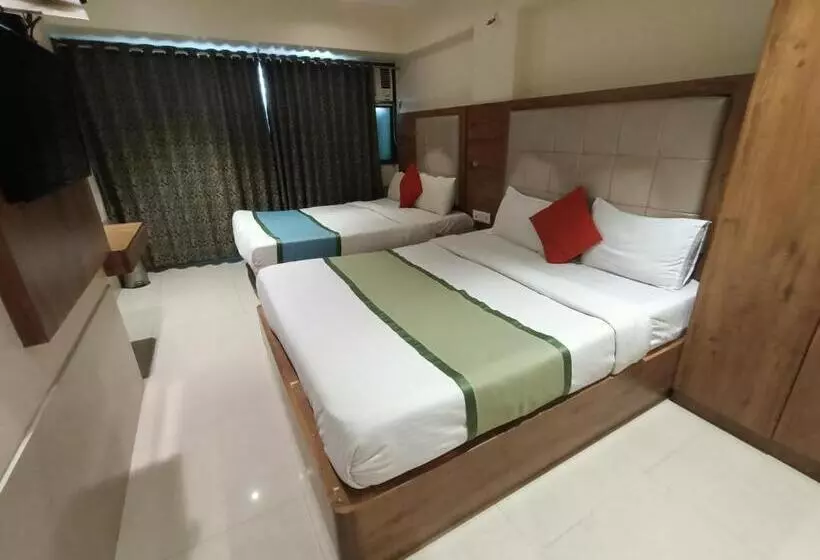 هتل Regal Inn Andheri   Nearest Mumbai Airport T1