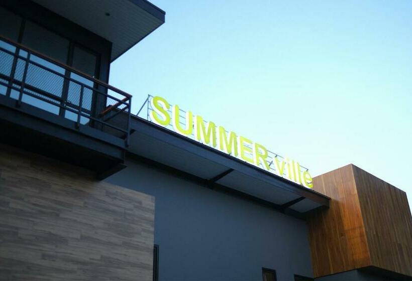 בית מלון כפרי Summerville