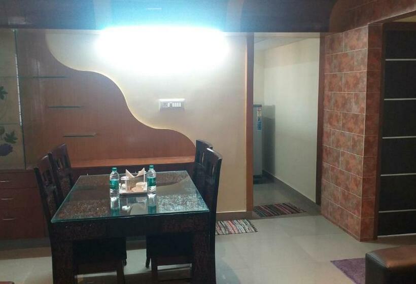 Hotel The Nisarga Grand