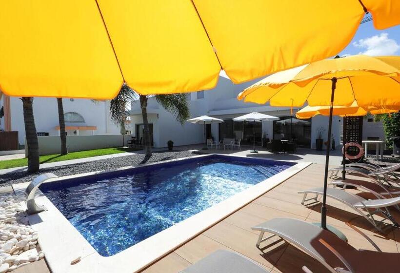 Perogil Suites Girassolelegant Room With Pool