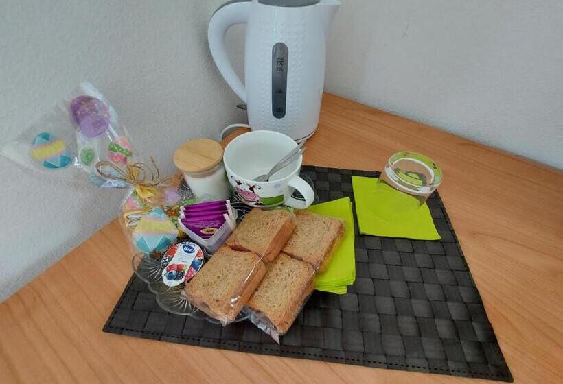 膳宿费 Affittacamere Center Room