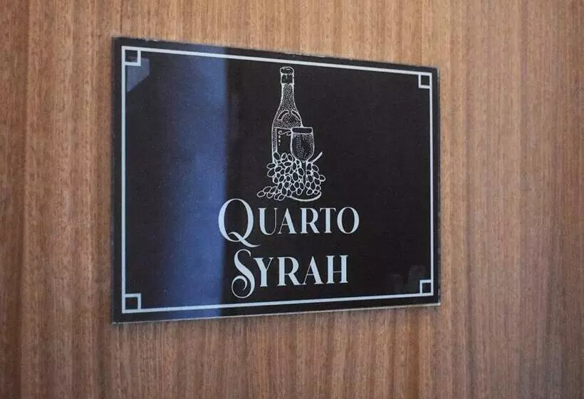 Aamiaismajoitus (B&B) Batalhoz House Ii