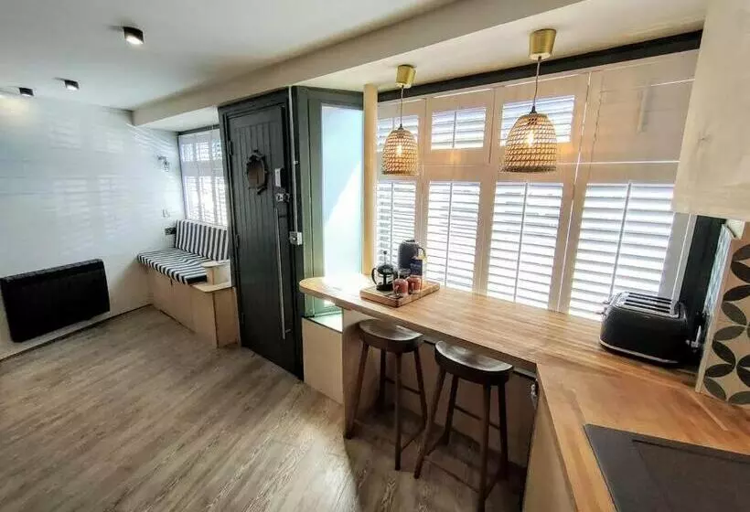 One Of A Kind Luxury Studio Stay In Penzance