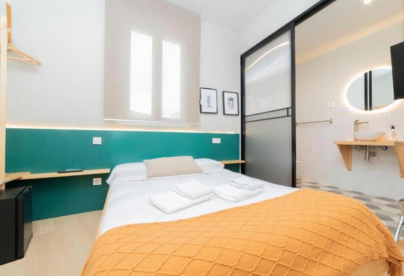 پانسیون Olblanc Plaza De España By Batuecas