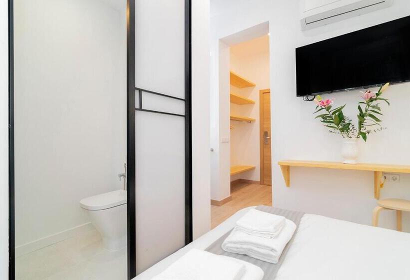 پانسیون Olblanc Plaza De España By Batuecas