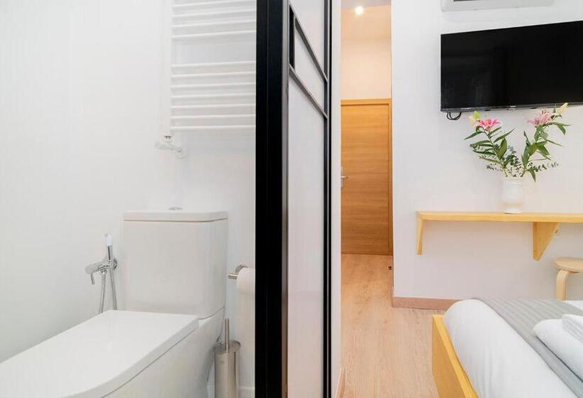 پانسیون Olblanc Plaza De España By Batuecas