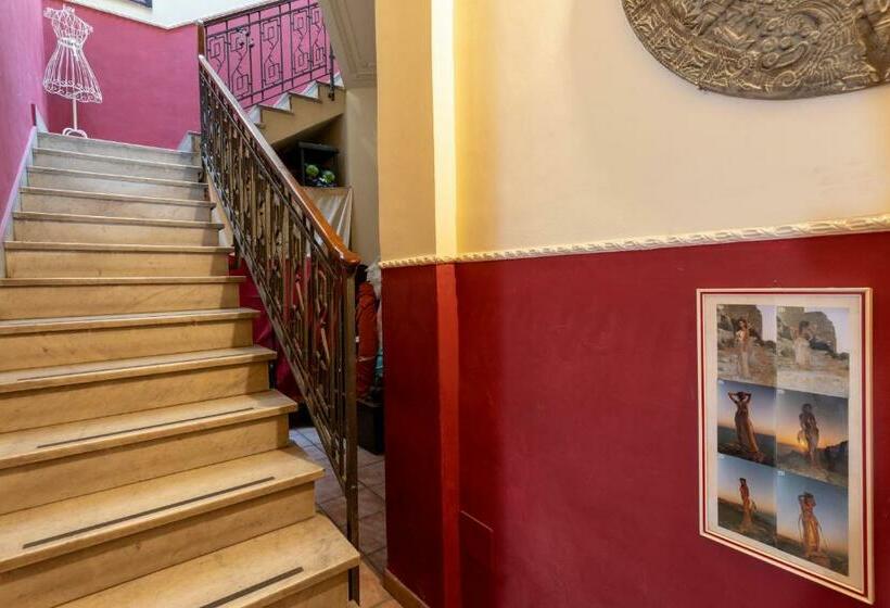 پانسیون Zefiro Rooms