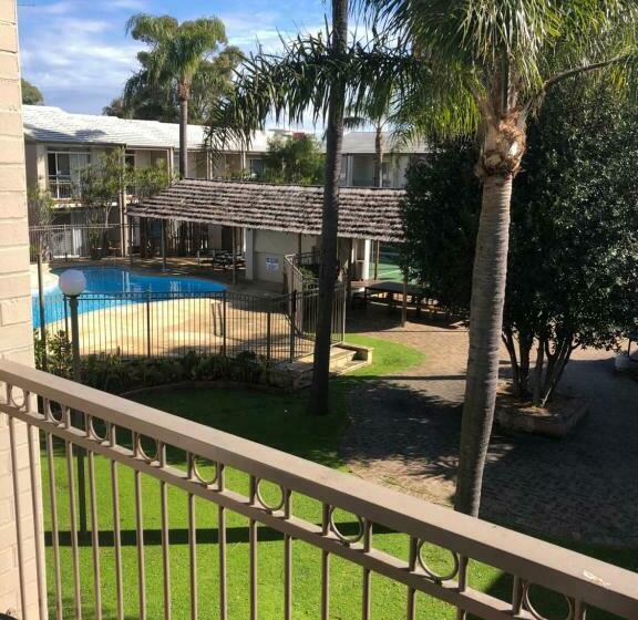 منتجع Tranquility At Mandurah Apartments