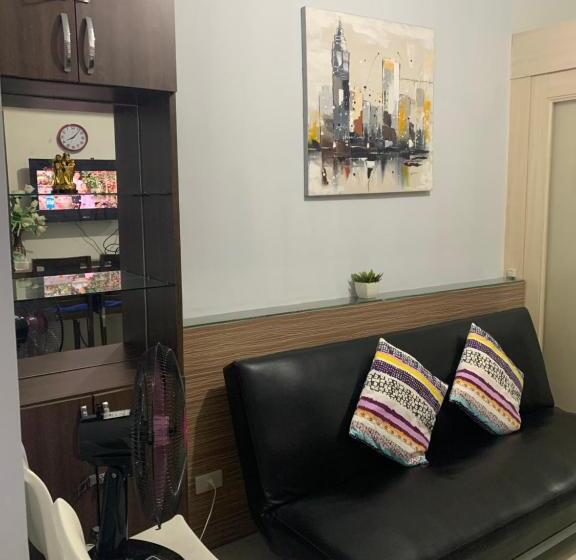 1 Br Condo Sea Residences