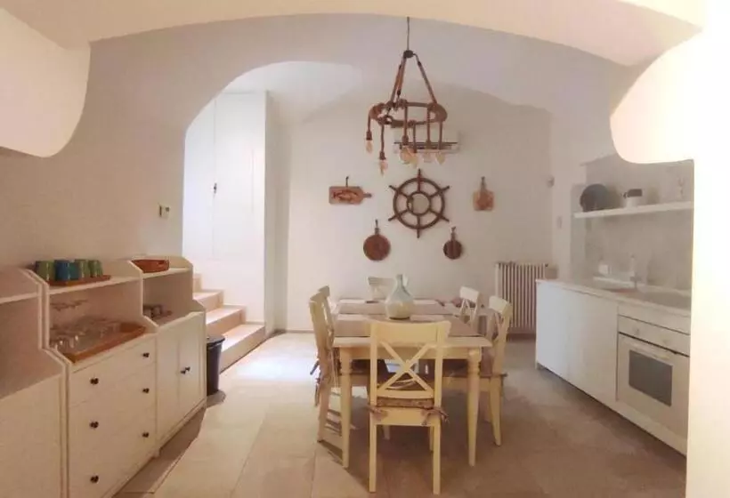 تختخواب و صبحانه L Antico Forno Bari Centro Storico