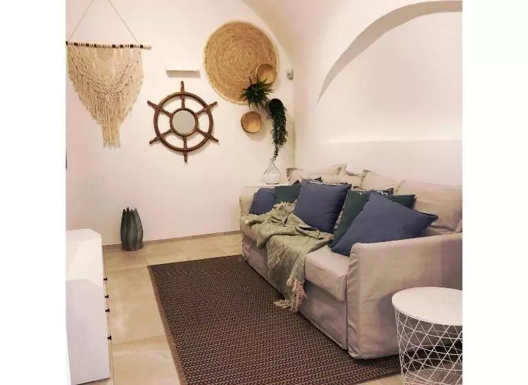 تختخواب و صبحانه L Antico Forno Bari Centro Storico