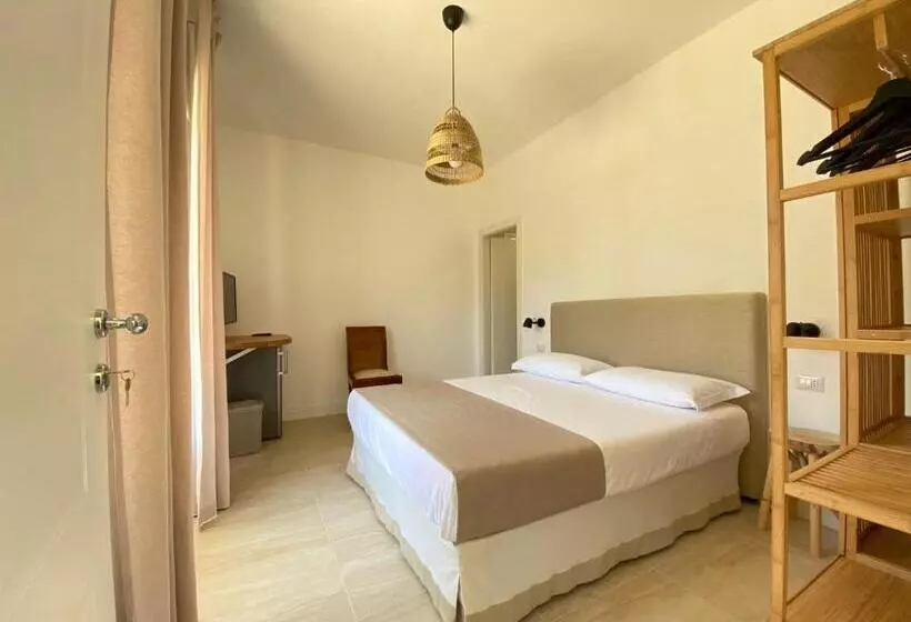 Aamiaismajoitus (B&B) Maison Sciscì Rooms