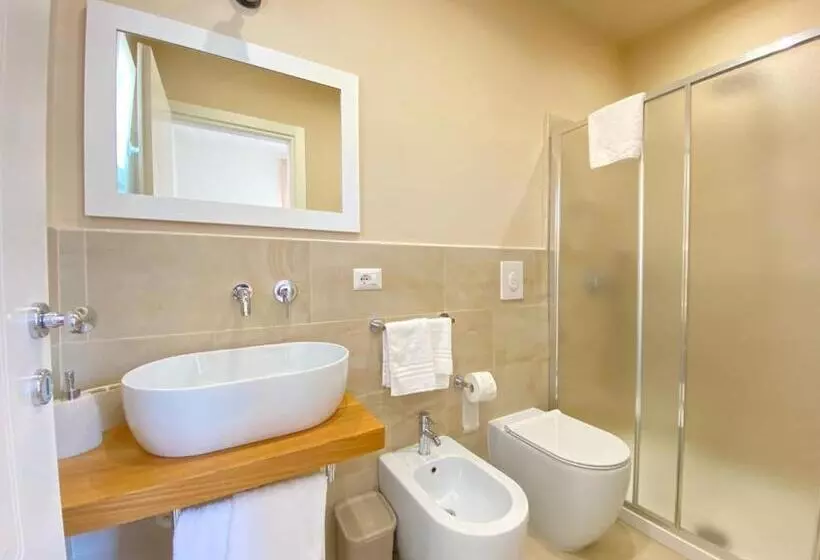 Aamiaismajoitus (B&B) Maison Sciscì Rooms