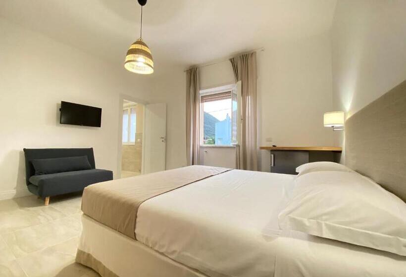 مبيت وإفطار Maison Sciscì Rooms