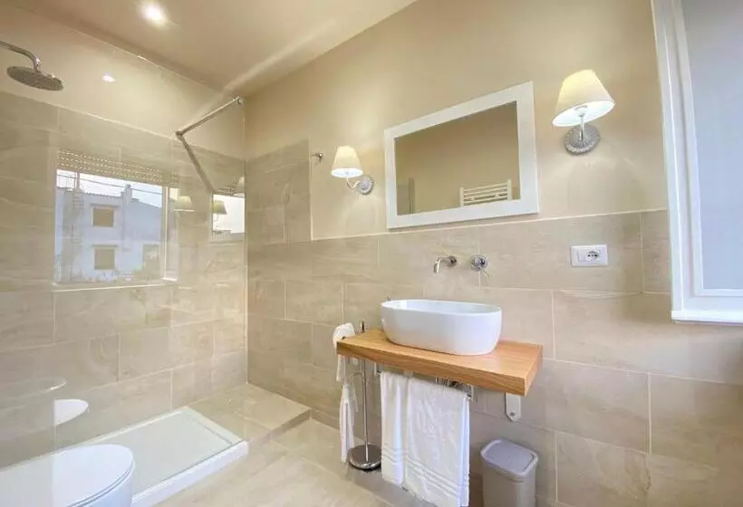 Aamiaismajoitus (B&B) Maison Sciscì Rooms