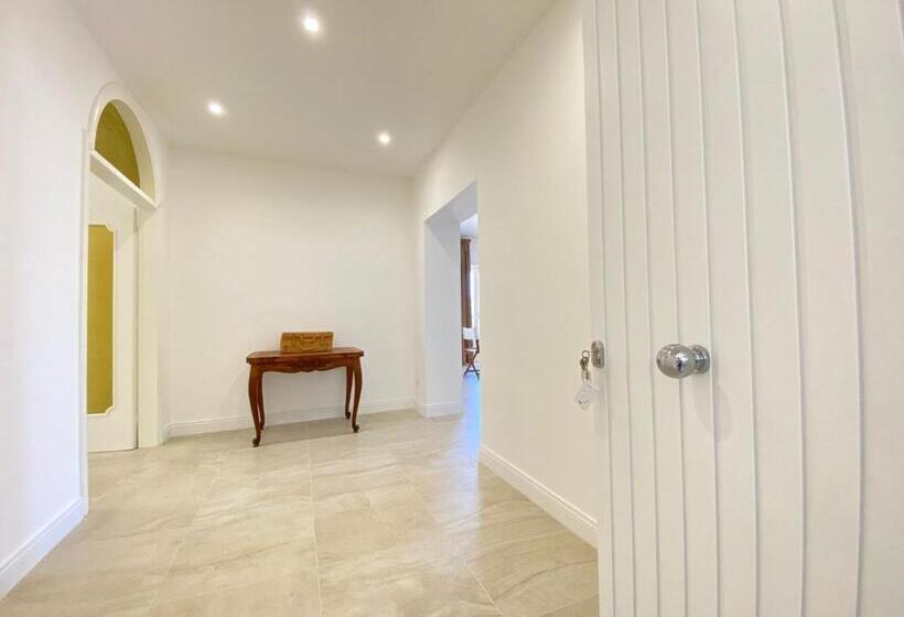 مبيت وإفطار Maison Sciscì Rooms