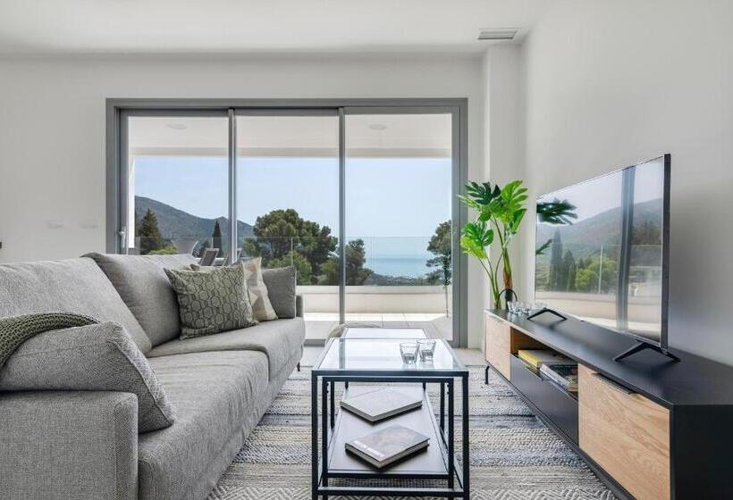 Central Apartment With A View