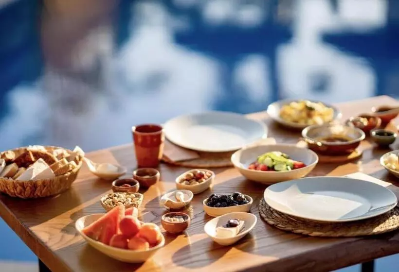 Hotelli Lika Alacati