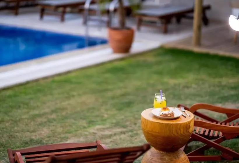 Hotelli Lika Alacati