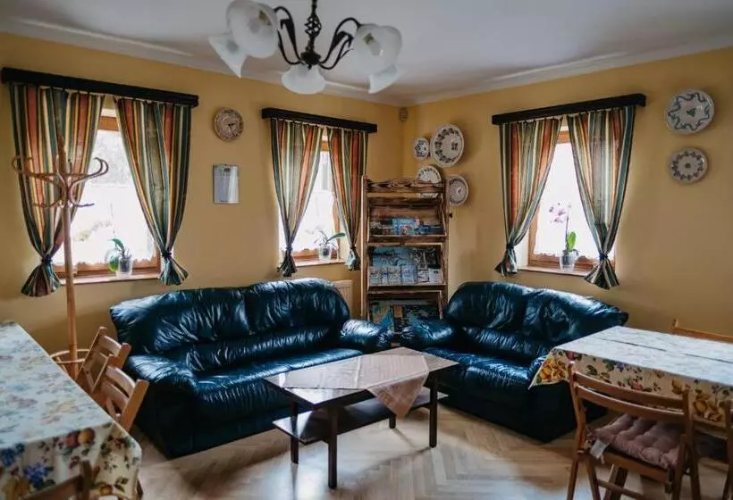 Majatalo Hemina Vendégház