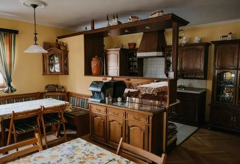 Majatalo Hemina Vendégház