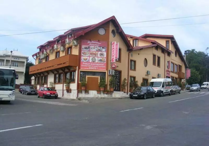 Pensiune Restaurant Brândușa