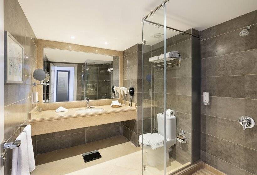 Rhactus Hotel, New Alamein