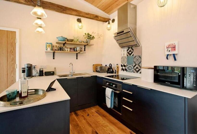 Windmill Flower Barn