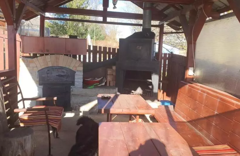 Apartmány černý Kohout