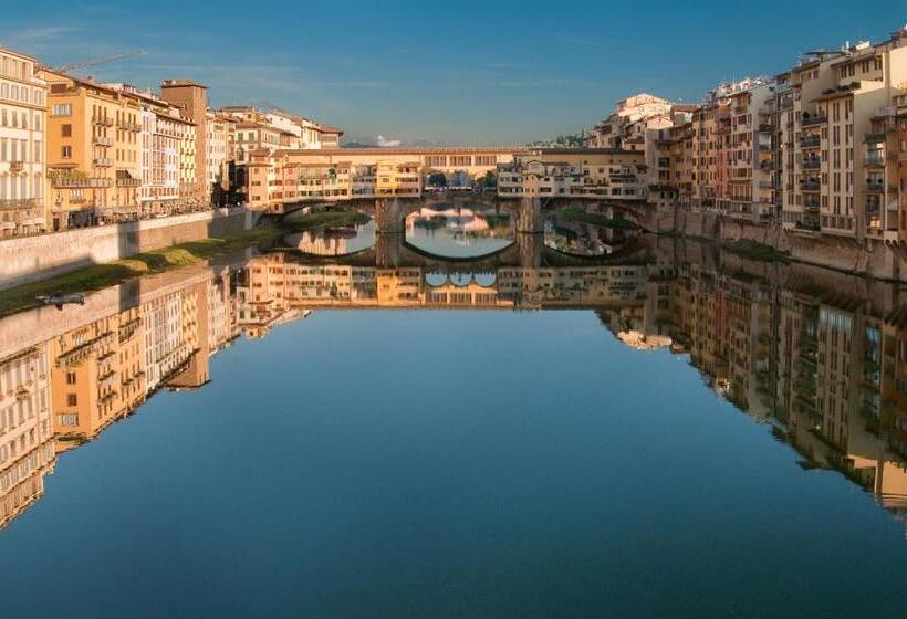 Il Nido Di Chloe Cod. Citra 011027 Lt 0239