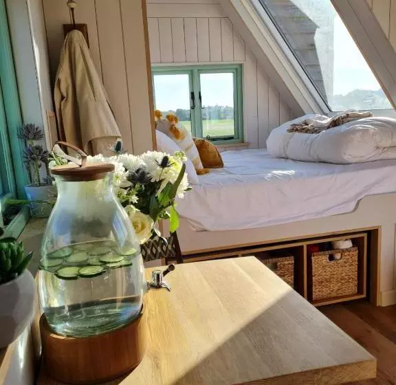 Luxury Retreat 30mins Taxi Ride From West London